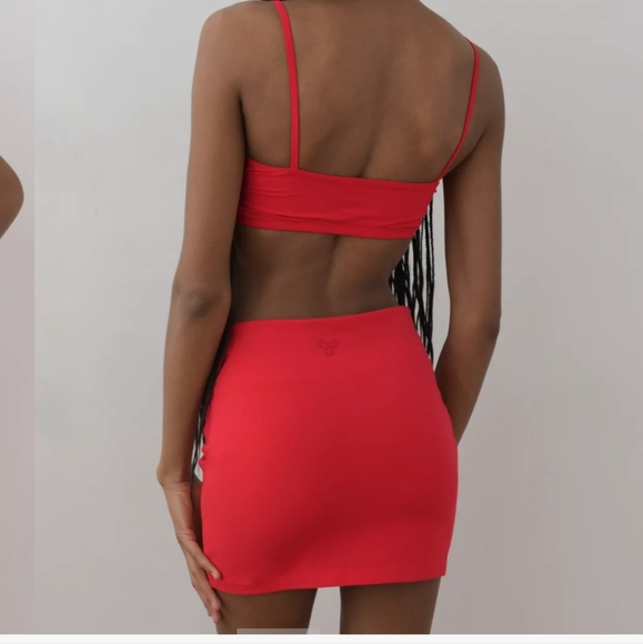 NWOT aritzia TNA carvel skirt black S fits M - Picture 4 of 6